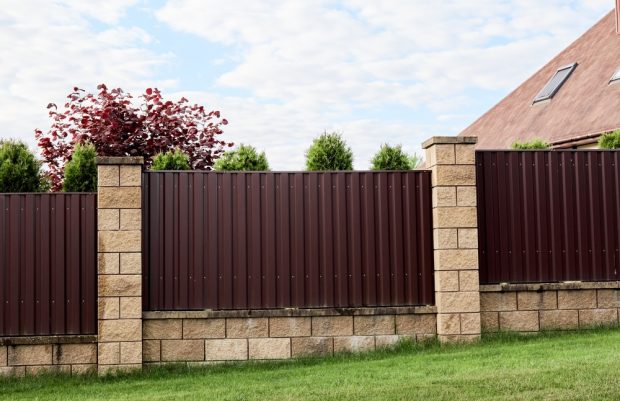 Redefining Your Space: The Beauty of R-Panel Fencing